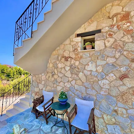 Aparthotel Palamidi 3*
