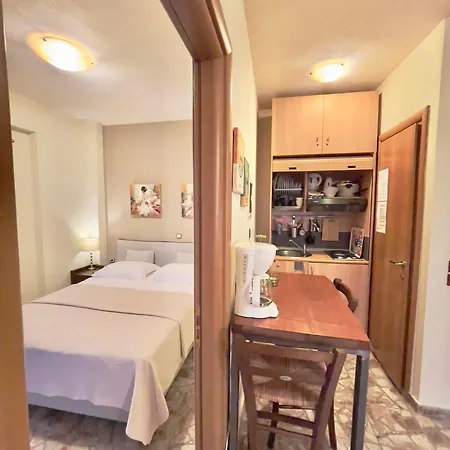 Palamidi Aparthotel