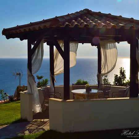 Aparthotel Palamidi 3*