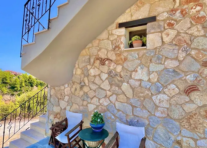 Apart Otel Palamidi 3*