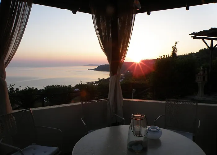 Apart Otel Palamidi 3*